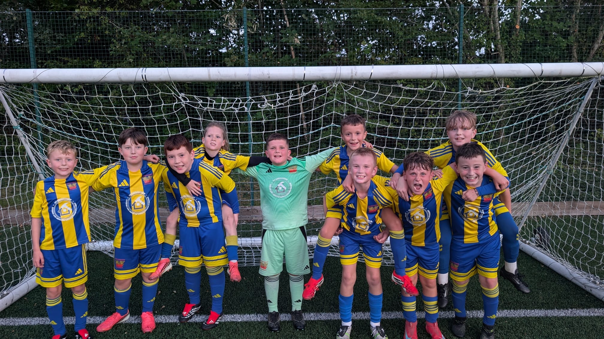 Penmaenmawr Phoenix U11 boys together after the Llanrwst match