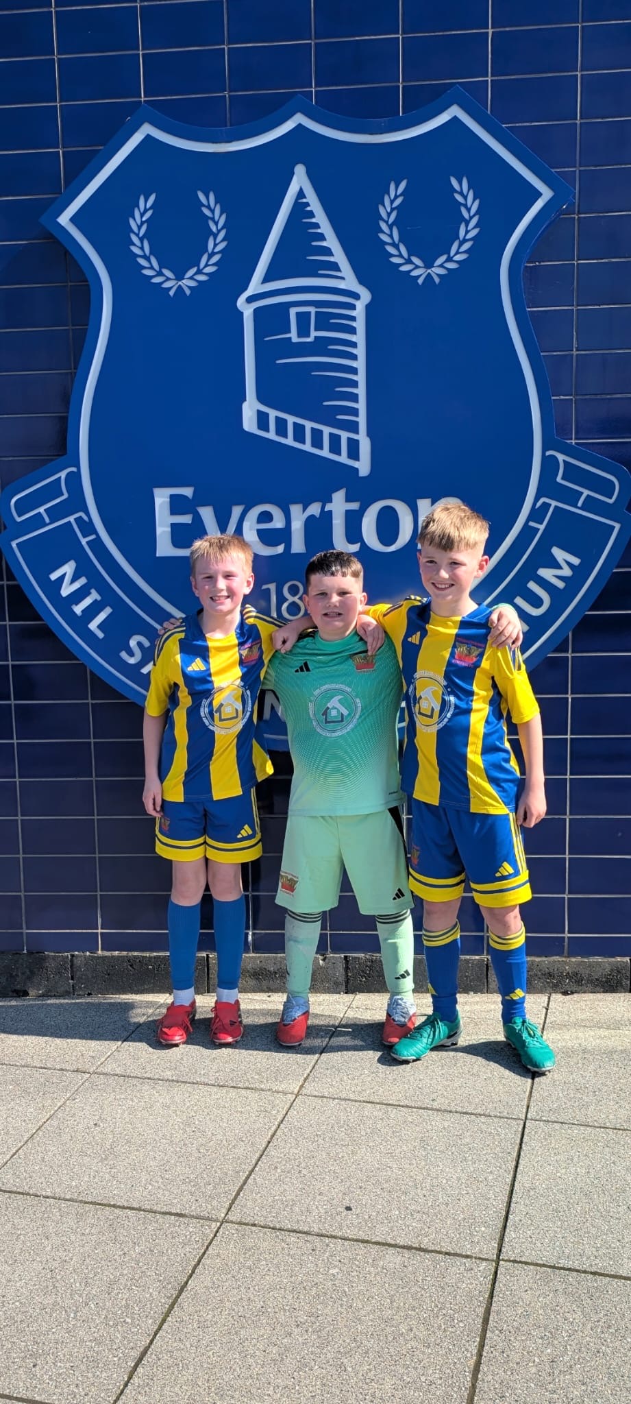 Everton Finch Farm session