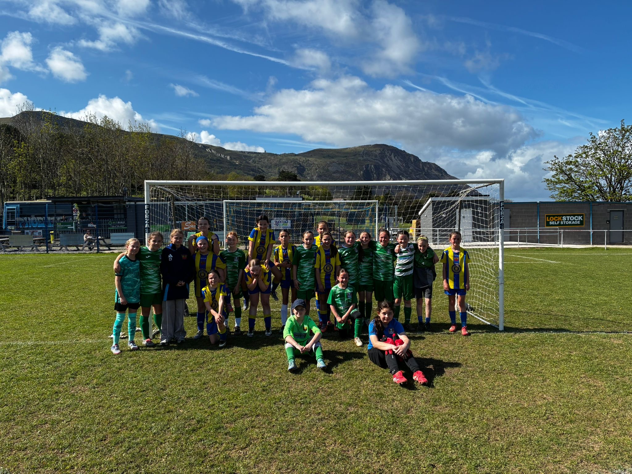 PPFC U11 girls against Brickfield